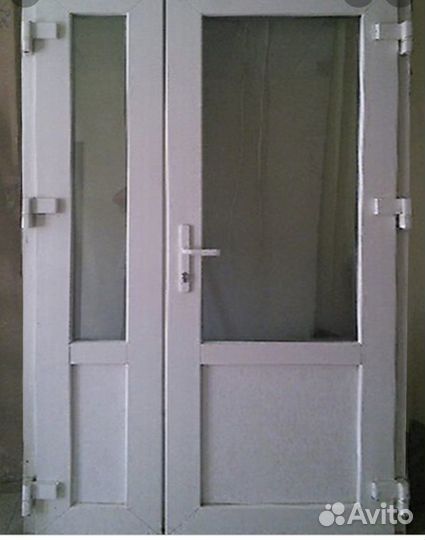 Двери двустворчатые, балконные, входные пластик