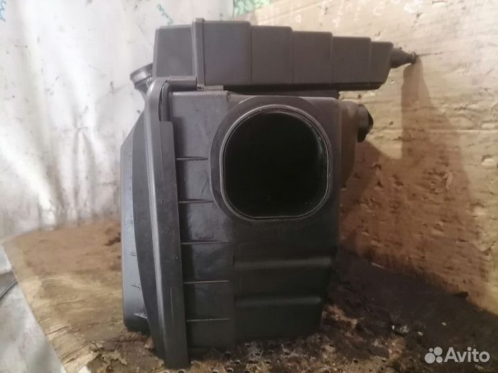 Корпус воздушного фильтра Land Rover Range Rover S