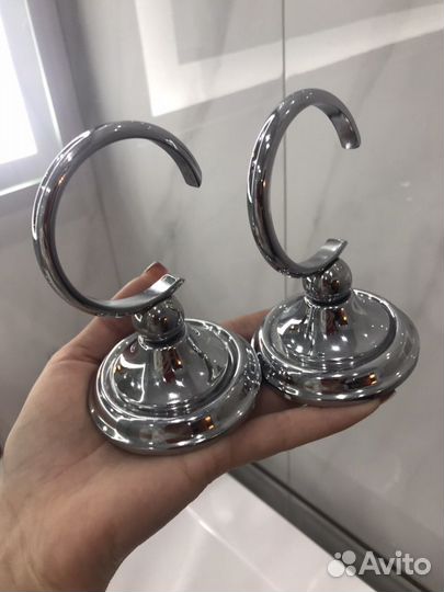 Крючок металлический. Новый