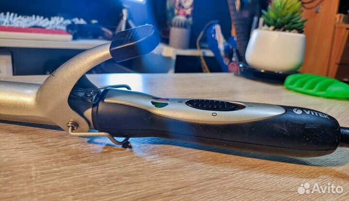 Электрощипцы для завивки волос vitek VT-1348 SR