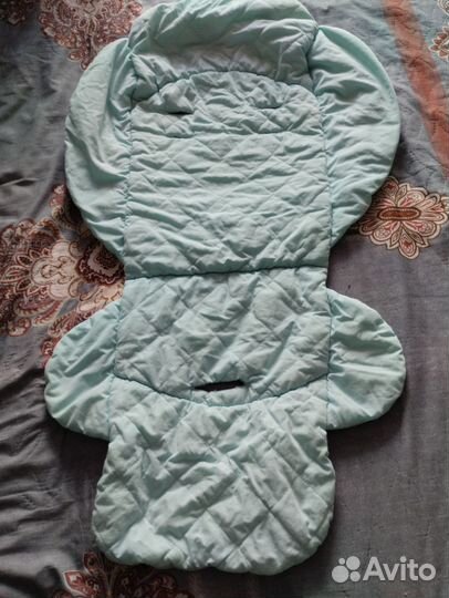 Матрасик в прогулочную коляску универсальный