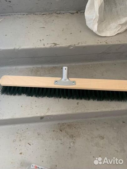 Щетка для уборки жёсткая (улица)