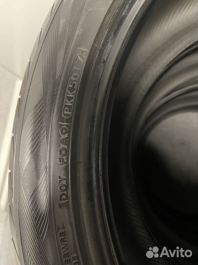 Yokohama Advan Sport V105 255/45 R20 105