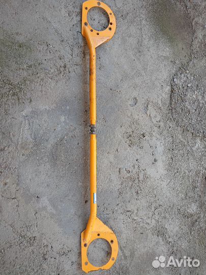 Распорка передних стоек