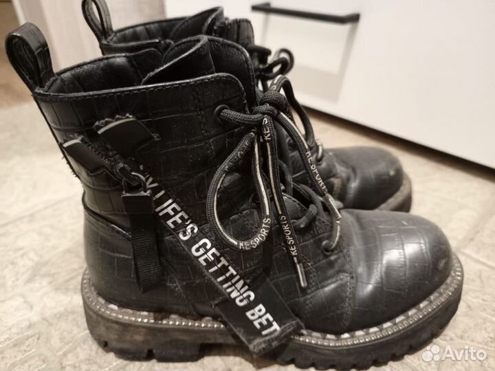 Ботинки для девочки р-р34