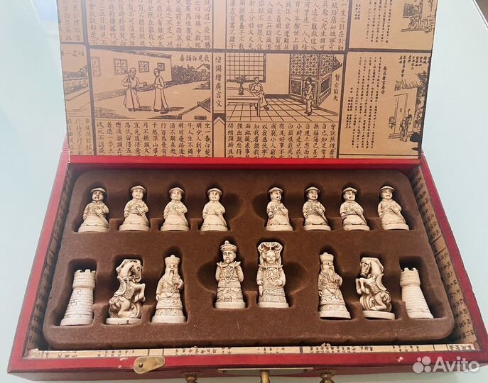 Шахматы ручной работы привезены из Китая