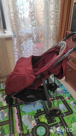 Прогулочная коляска
