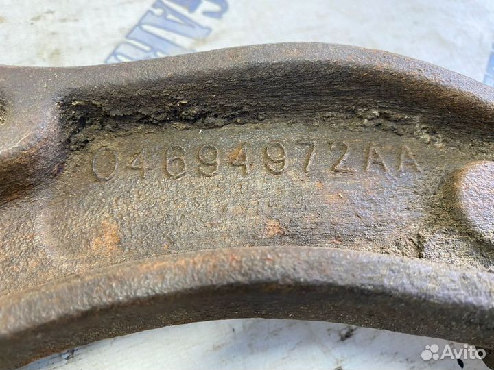 Рычаг правый Chrysler Grand Voyager