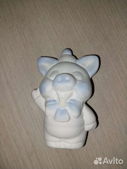 Подарки, копилка, блокноты, кашпо