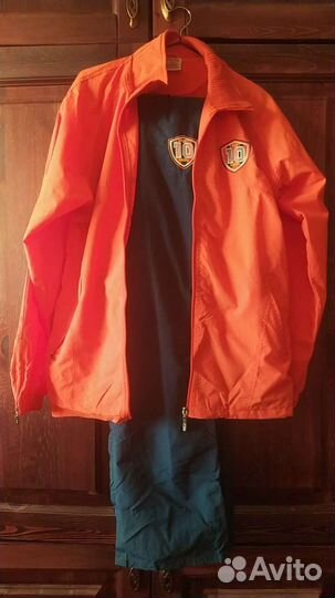 Спортивный костюм