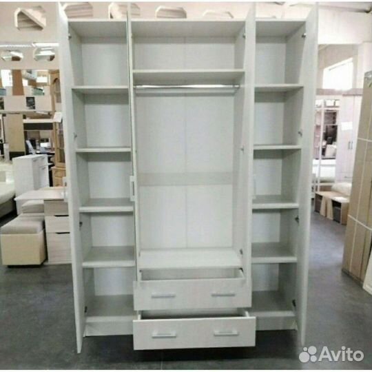 Шкаф распашной