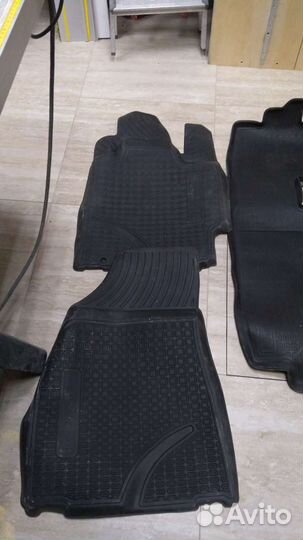 Коврики для Toyota Highlander 2