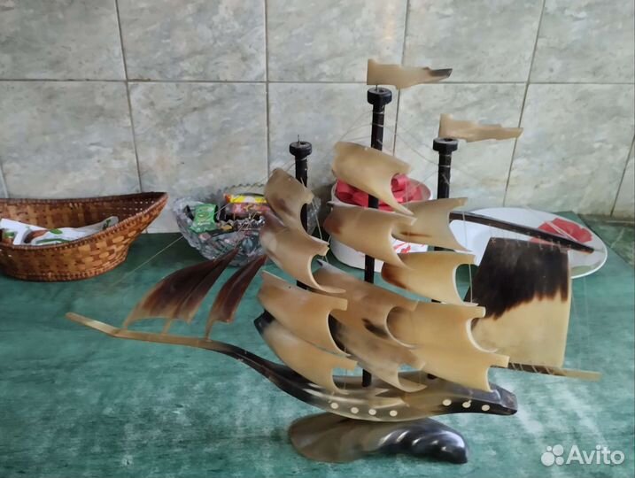 Корабль из рога
