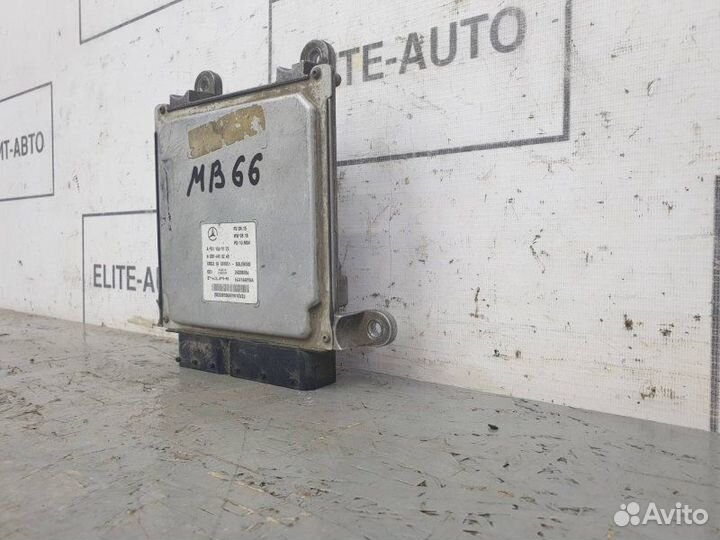 Блок управления двигателем Mercedes E-Class W212