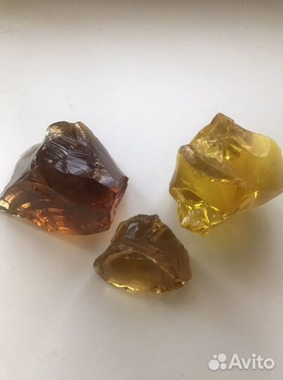 Декоративные камни из стекла