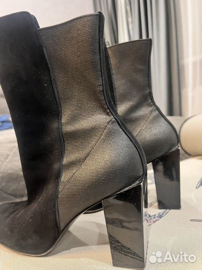 Ботинки женские