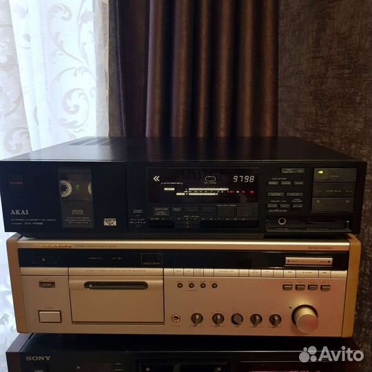 Akai gx r88