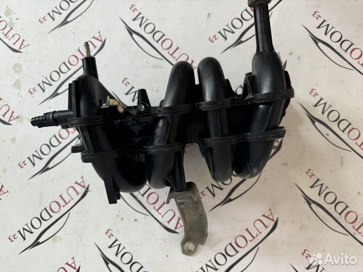 Коллектор врускной Рено Логан 1