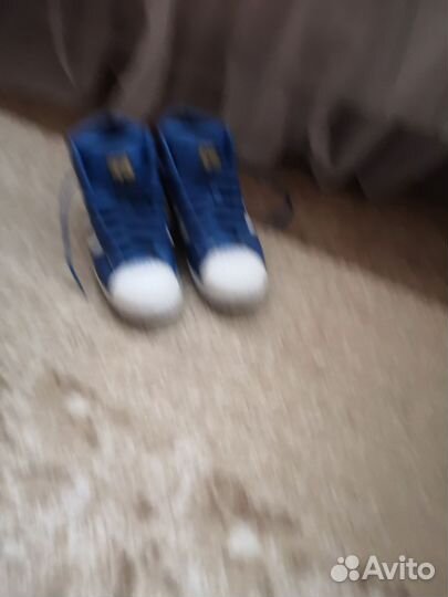 Кроссовки кеды