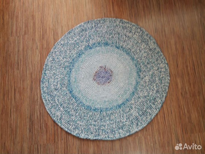 Коврик вязаный крючком d-80 см