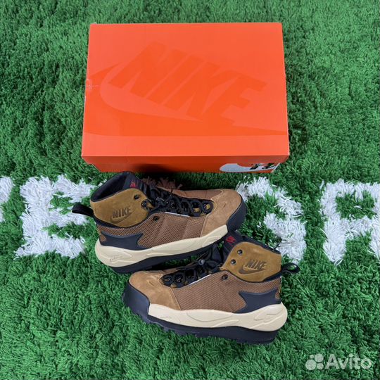 Sacai x Nike magmascape оригинал