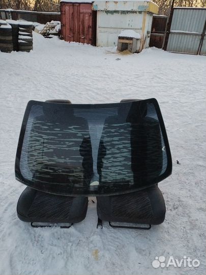 Стекло заднее Toyota Corona Premio ST210