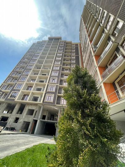 2-к. квартира, 100 м², 10/13 эт.