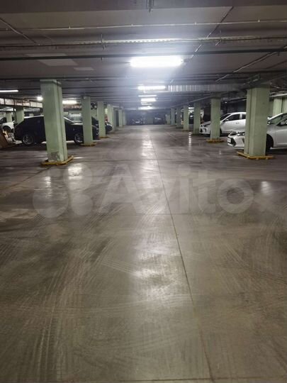 Машиноместо, 13 м²