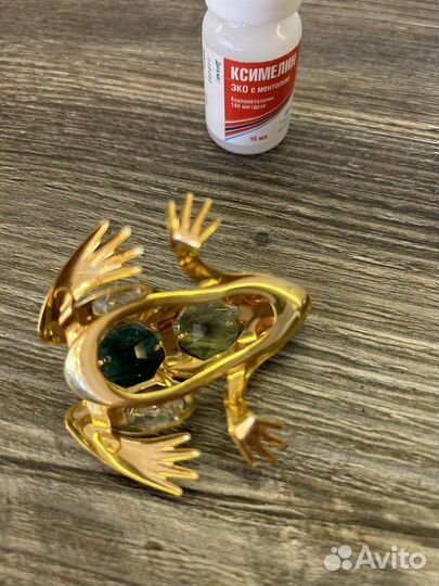 Сувенир с кристаллами Swarovski