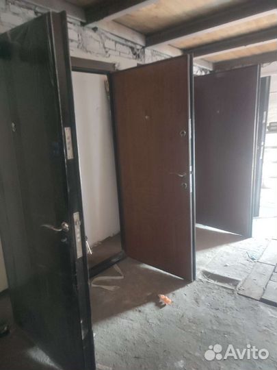 Входные металлические двери бу