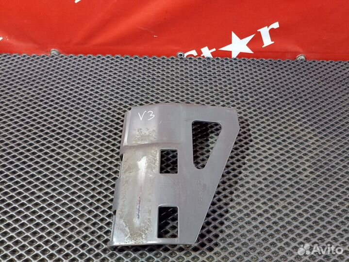 Кронштейн ресивера правый Renault T, Volvo FH