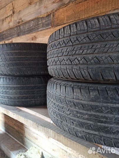 Michelin Latitude Tour 265/65 R17