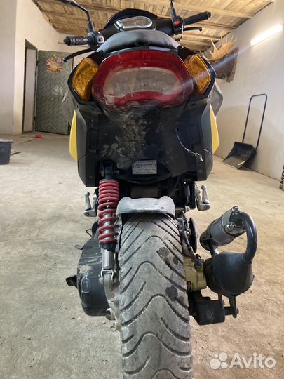 Скутер, Stels Arrow 100 benelli