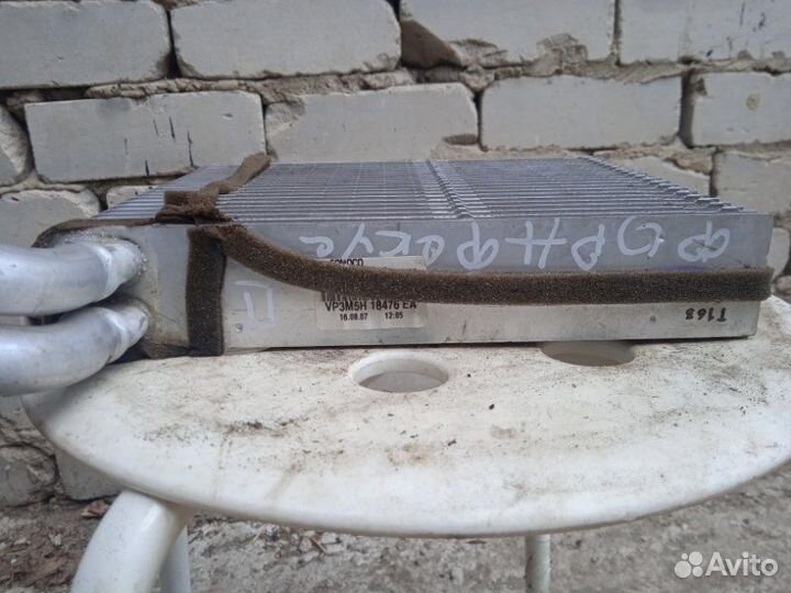 Радиатор отопителя Ford Focus 2 2004-2011