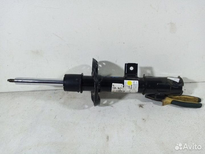 Амортизатор передний левый Kia Sportage 4