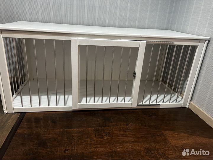 Интерьерная клетка