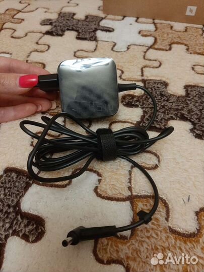 Оригинальное з/у для ноутбука Asus W19-045N3B