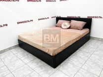 Кровать двуспальная с обивкой 160х200