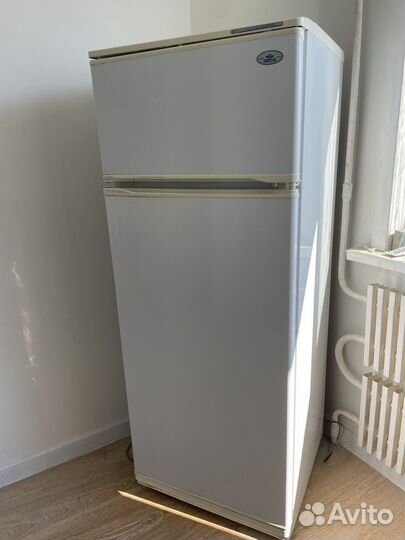 Холодильник атлант бу