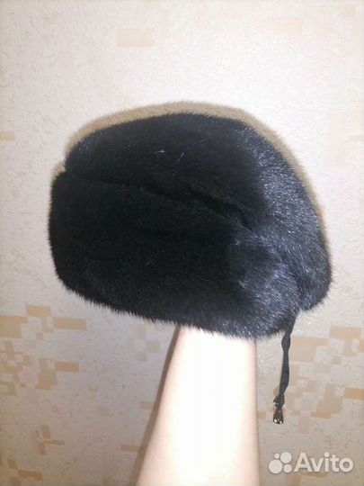 Меховая женская шапка