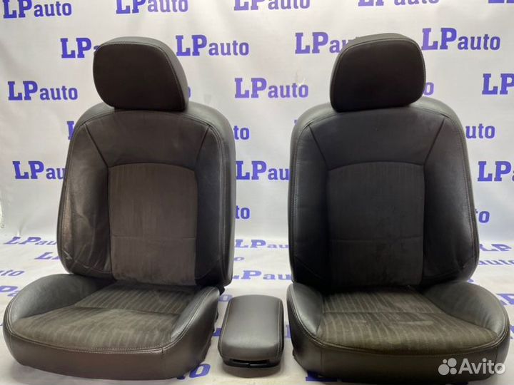 Салон в сборе Mitsubishi Lancer X седан 2.0 2008