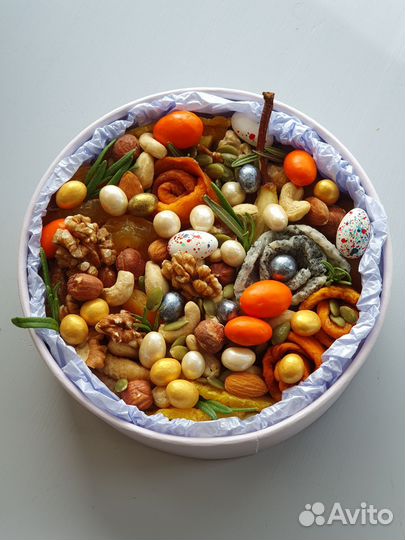 Бокс с сухофруктами