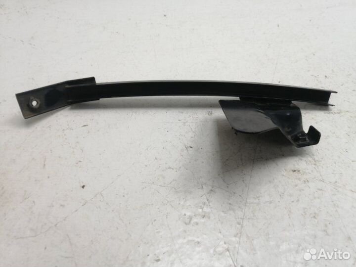 Направляющая стекла задняя правая Hyundai Sonata 4