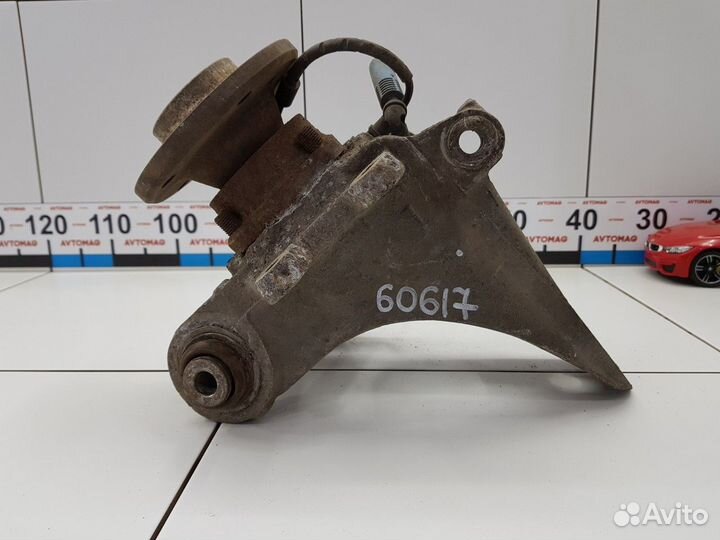 Кулак задний левый (BMW X5)