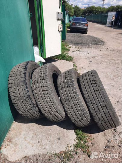 Toyo Observe GSi-5 225/65 R17 102W