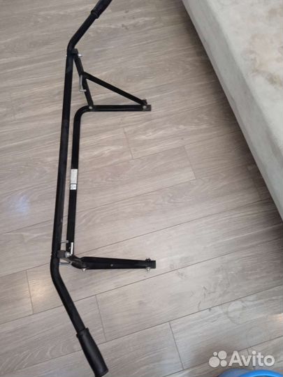 Турник настенный