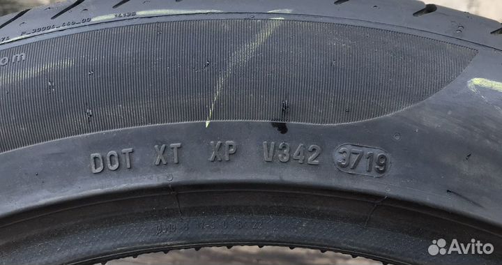 Pirelli P Zero 305/40 R20