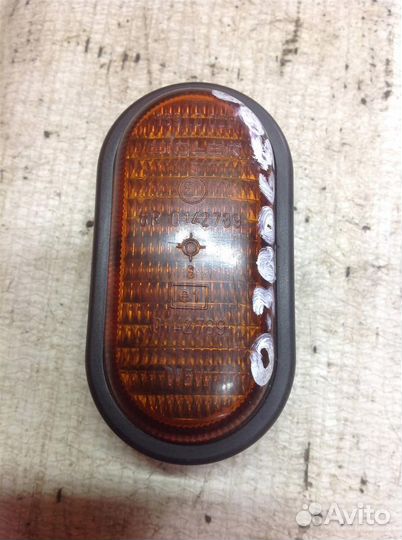 Повторитель на крыло желтый Renault Trafic 2 (200