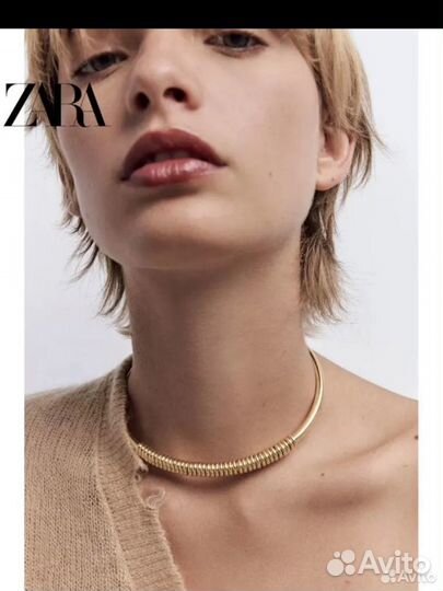 Чокеры/ожерелья zara