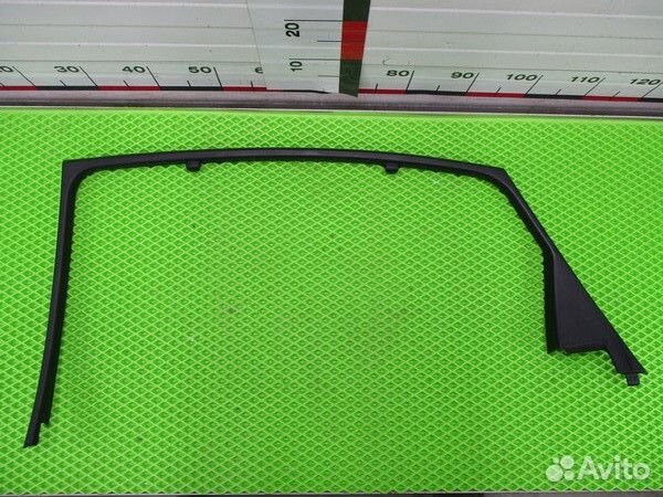 Уплотнитель стекла двери задней правой Hyundai Gen